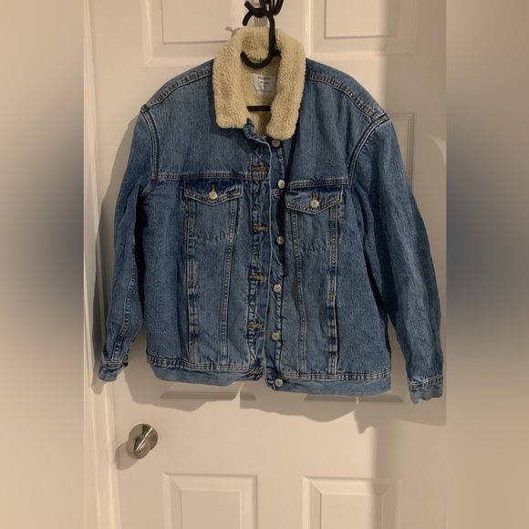 Old navy Sherpa denim jacket - Picture 1 of 3